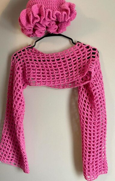 Boléro et chapeau en crochet