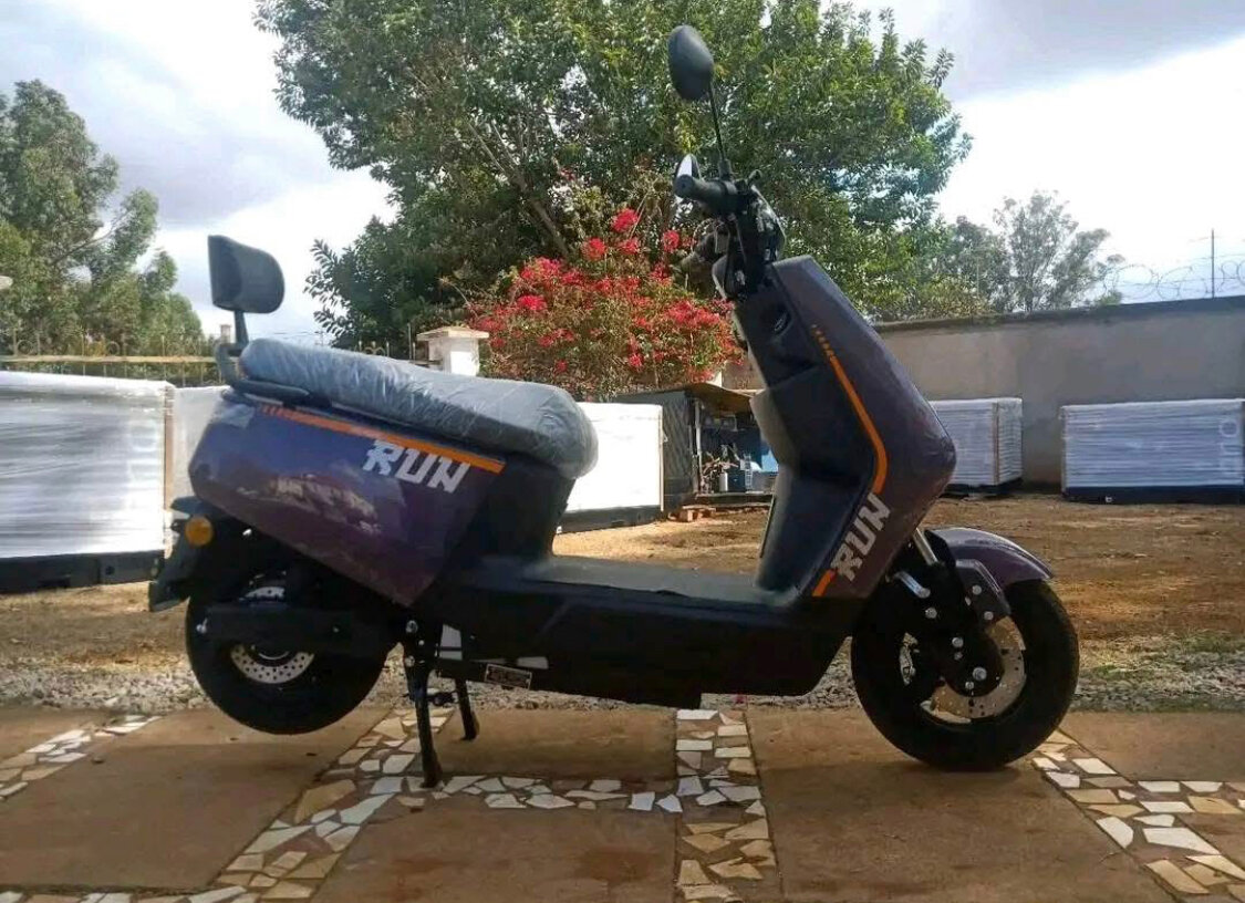 Scooter électrique moderne