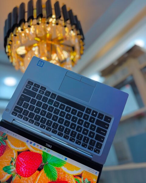 Dell latitude Touchscreen 7400 i7