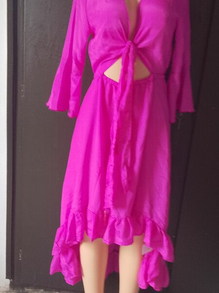 Robe asymétrique rose vif