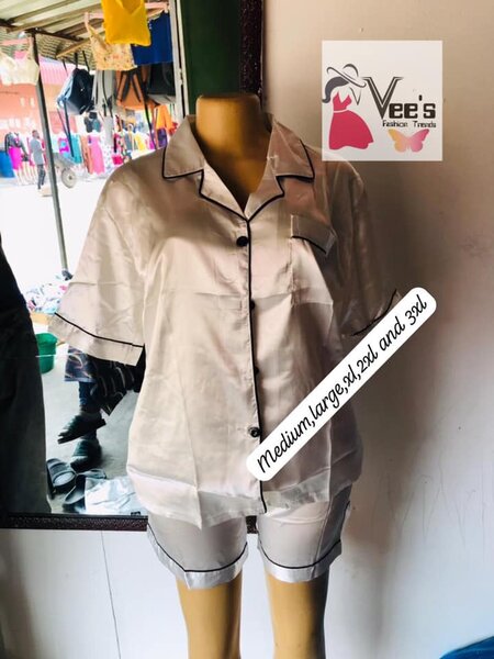 Women's pajamas, shorts and a short-sleeve shirt