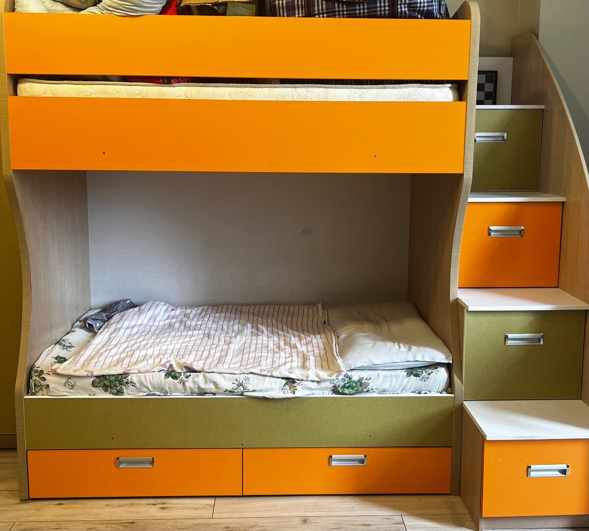 Гардеробная, д/я кровать, стол