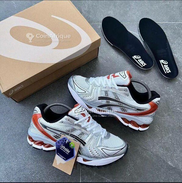 Chaussures de course Asics