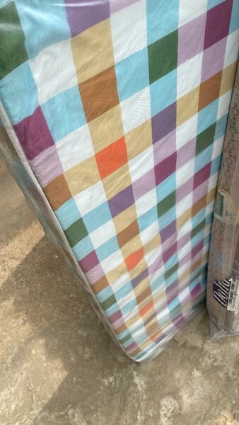 Matelas ordinaire épaisseur 12