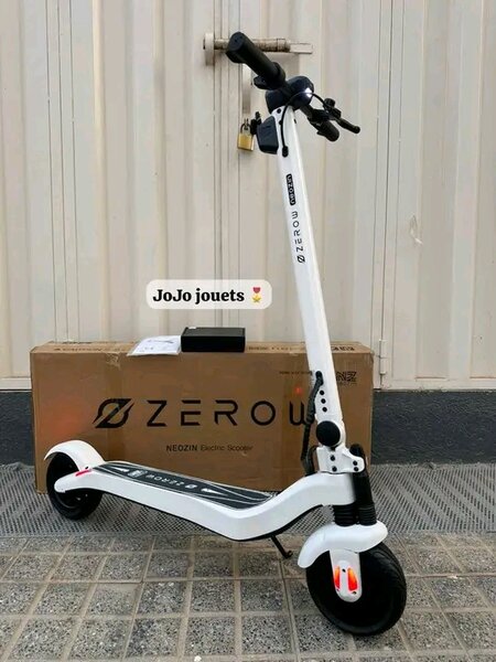 Trottinette électrique ZEROUX