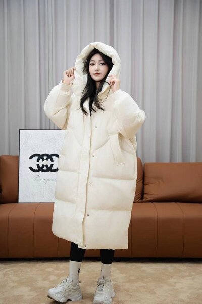 Женская зимняя куртка: наполнитель 100% ПУХ