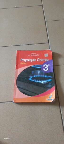 Livre Physique-Chimie 3e