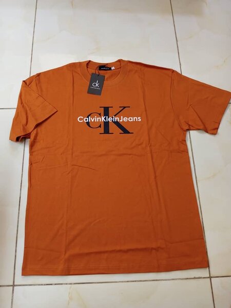 T-shirt Calvin Klein