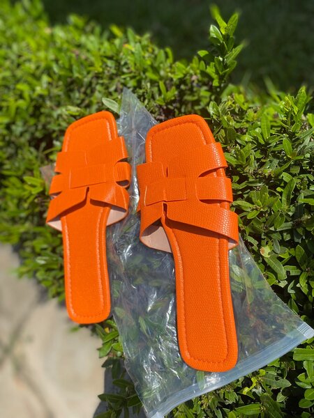 Sleek Ladies Easy Wear Sandals