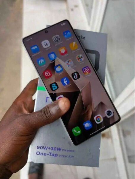 Smartphone Infinix haut de gamme