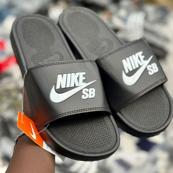 Claquettes Nike SB tendance