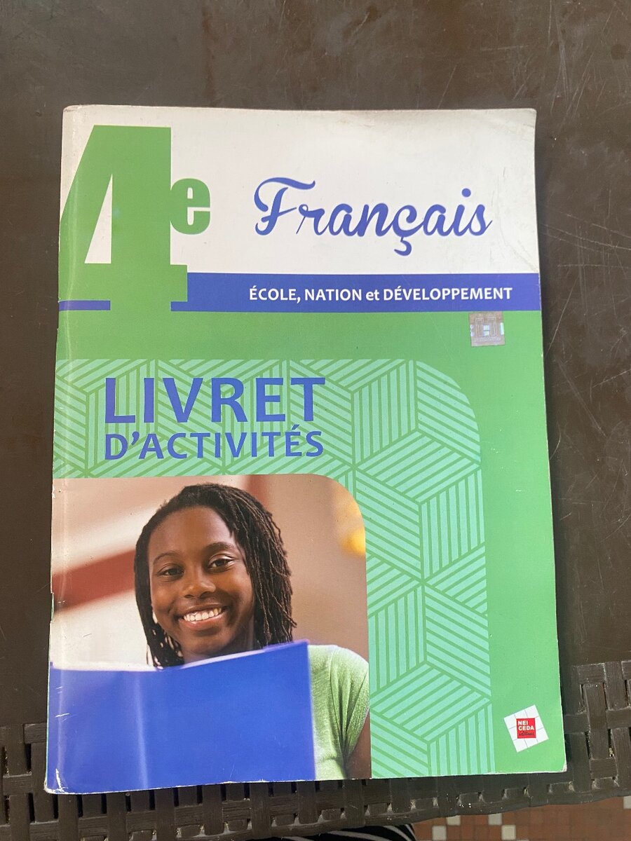 Manuel scolaire pour la 4e