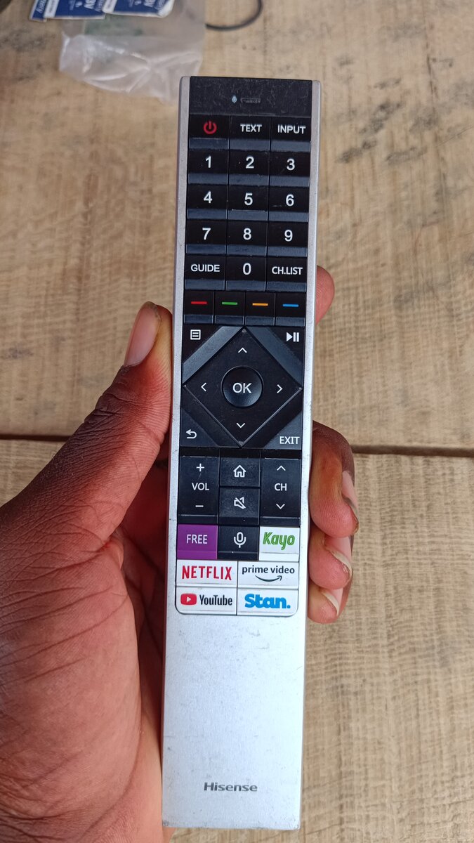 Hisense avec vocale Originale