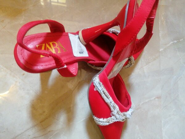 A pair of Red heels