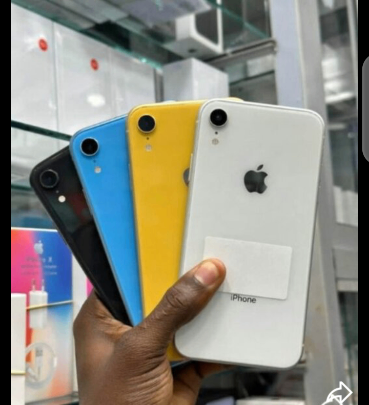 iPhone XR Débloqué Multicolore