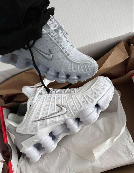 Baskets Nike SHOX