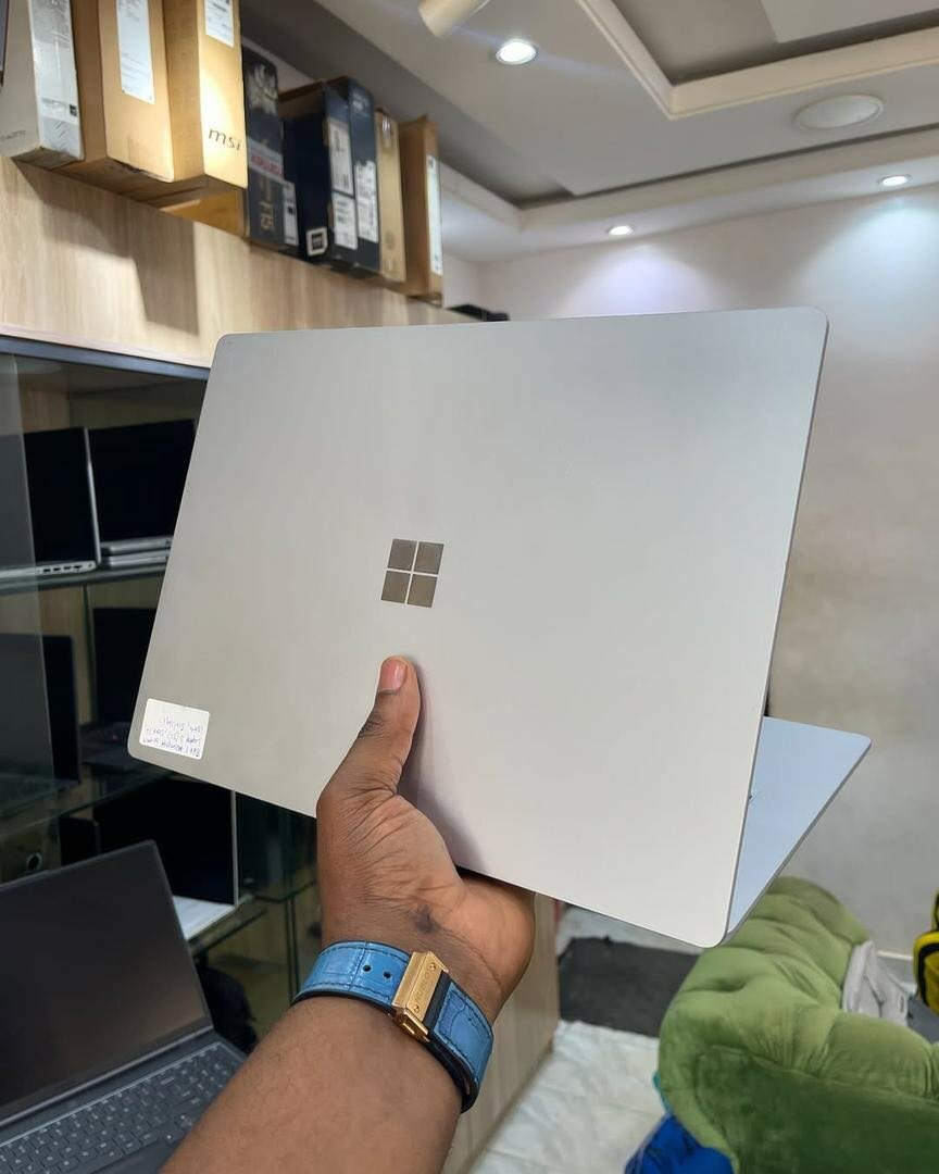 Microsoft surface laptop