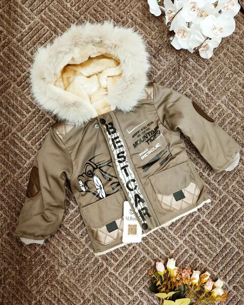 Курточка с мехом, размеры на 06-1-2 годиа,