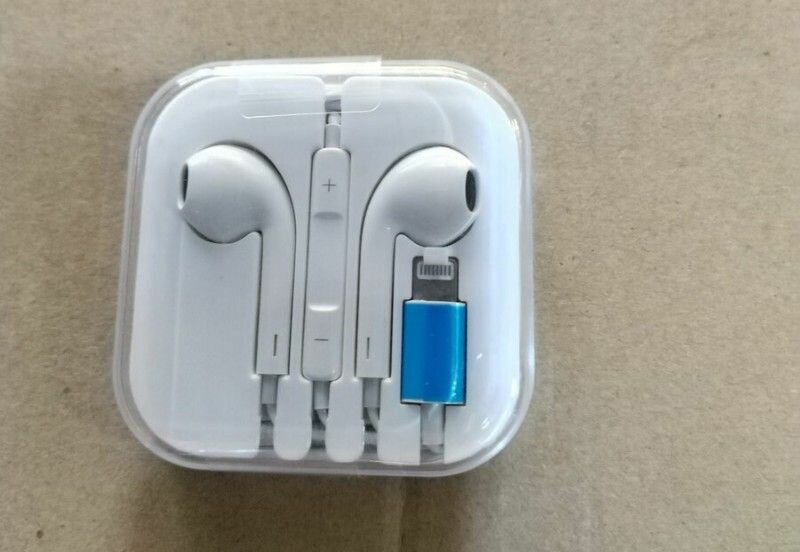 Lightning Wired Earphones