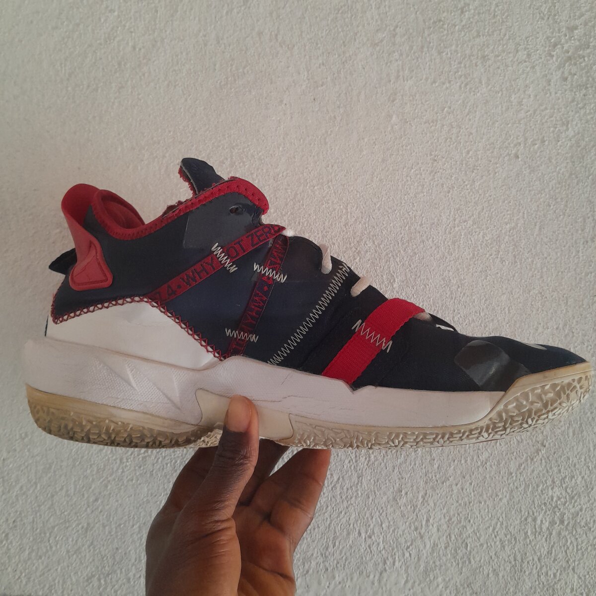 Chaussures de basket colorées