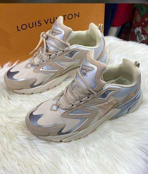 Louis Vuitton Sneakers