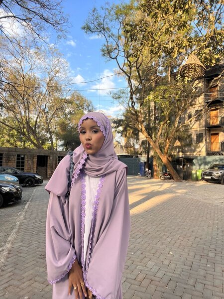 Abaya Longue Mauve Élégante