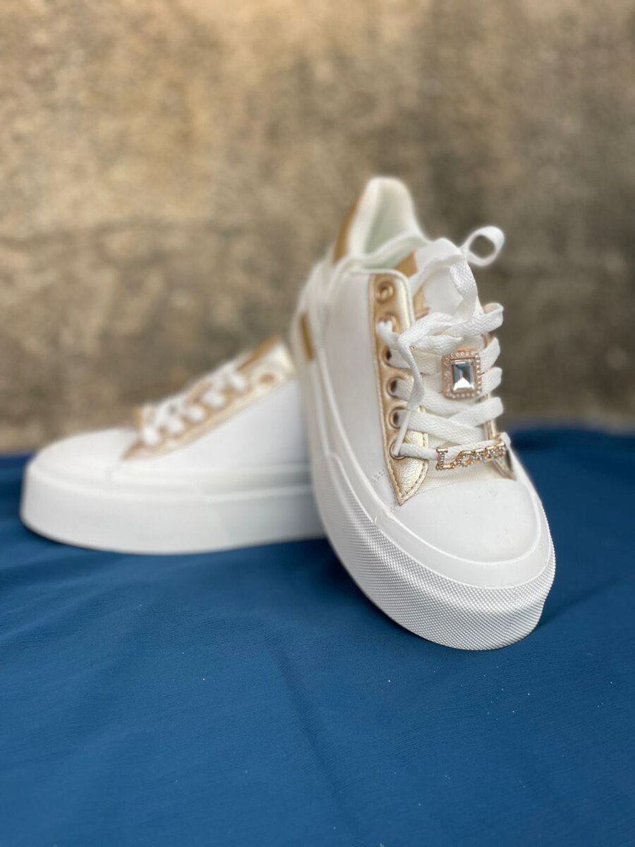 Baskets blanches tendance femme