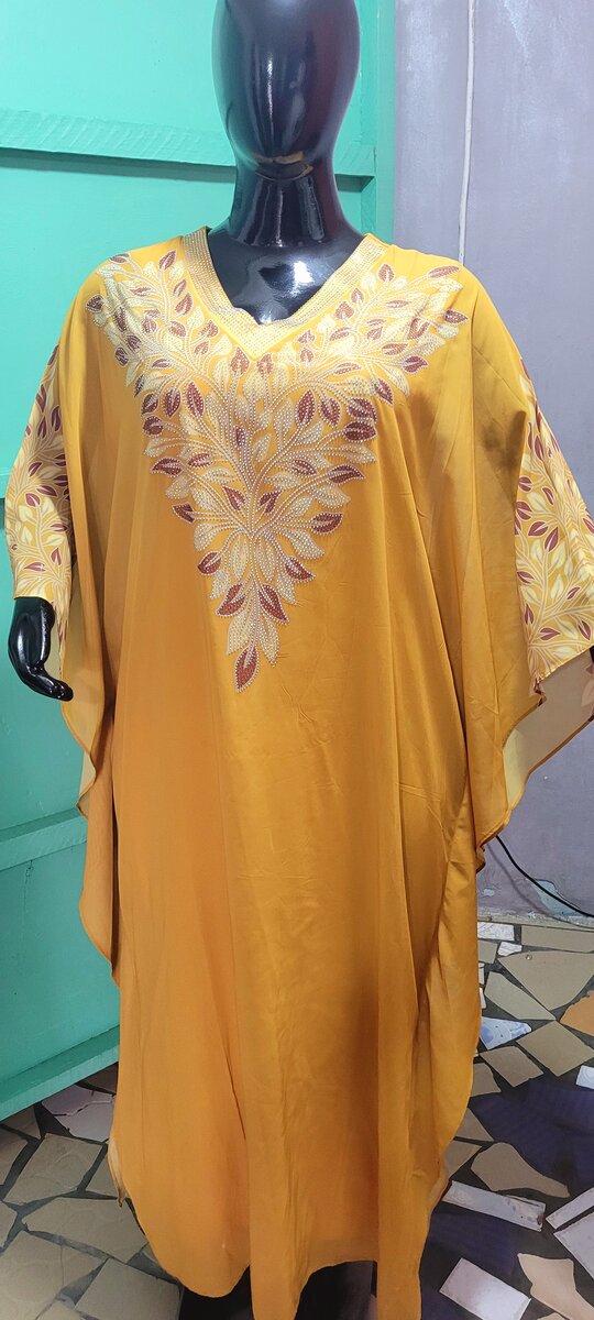 Caftan jaune élégant