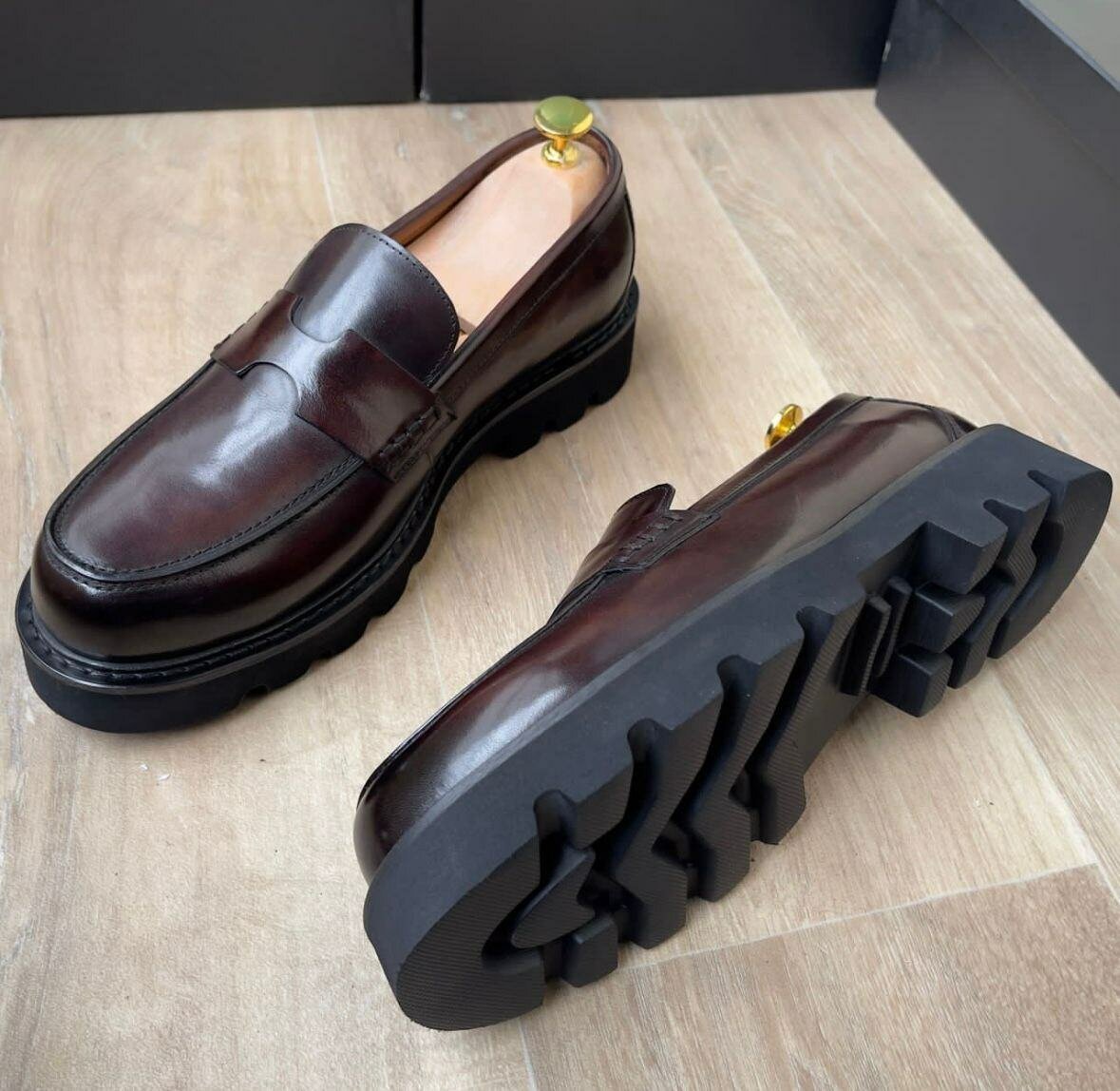 Chaussures en cuir élégantes