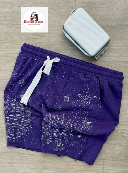 Shorts violet à motifs étoiles