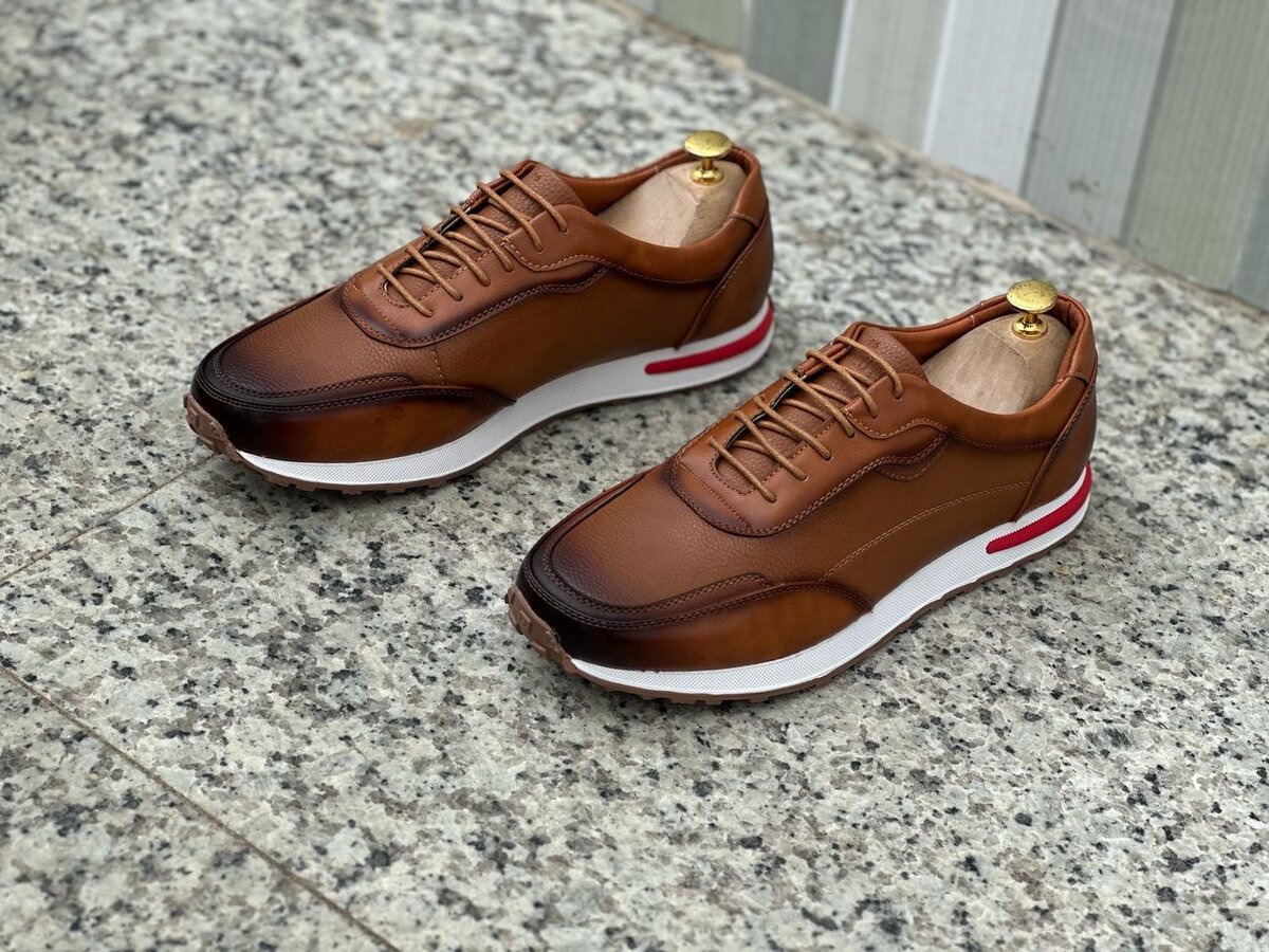 Baskets modernes en cuir