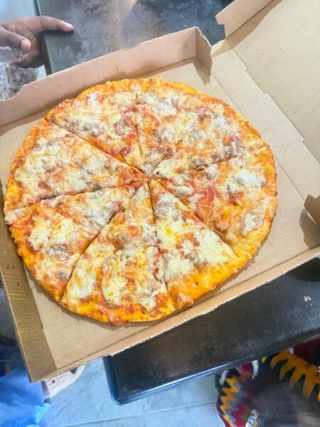 Pizza savoureuse fromage