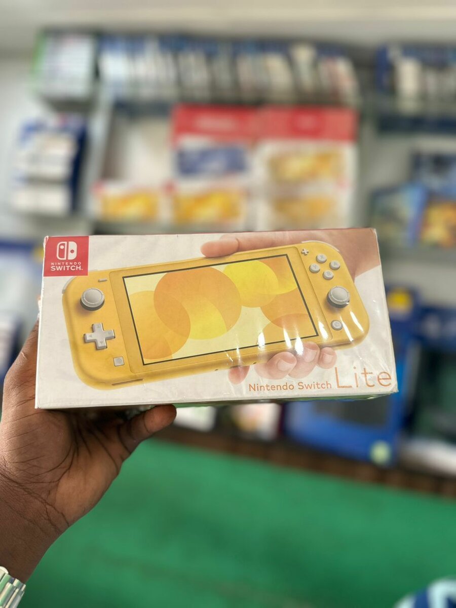 NINTENDO SWITCH LITE NEUVE SCELLÉE