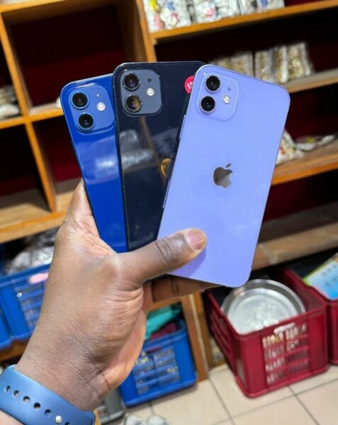 Iphone 12 simple