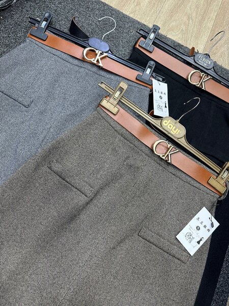 Кашемир длина 88 см , на замке