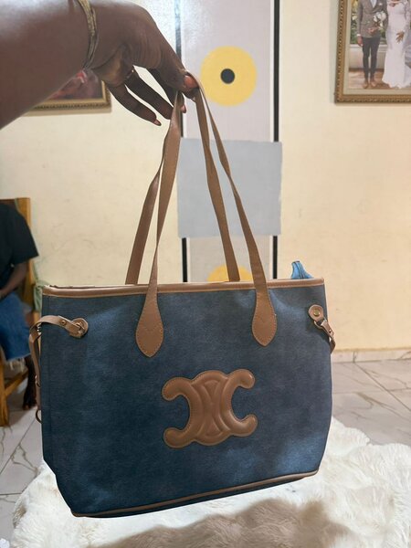 Sac cabas bleu élégant