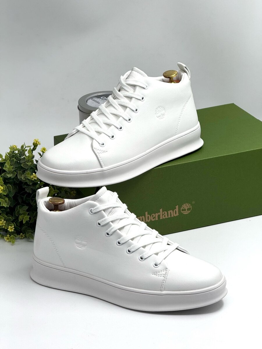 TIMBERLAND ALL WHITE
