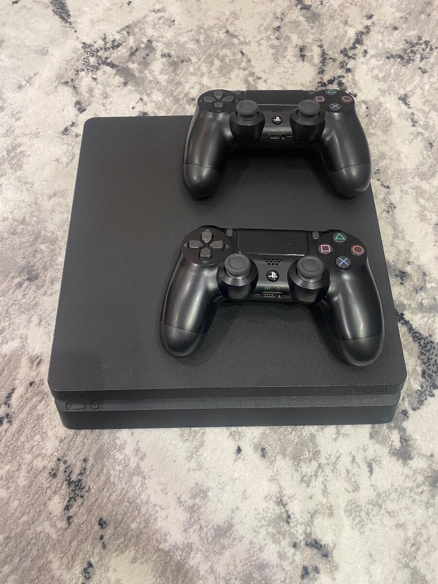 PlayStation 4 slim