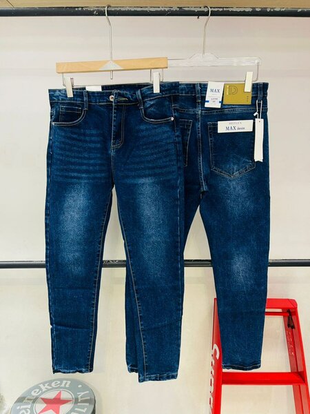 Quality plain jeans