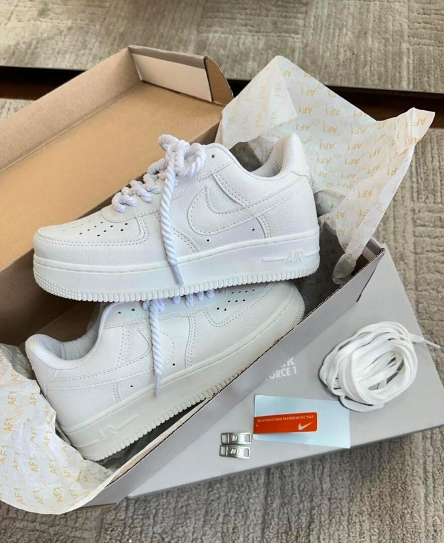 Airforce 1 big lace