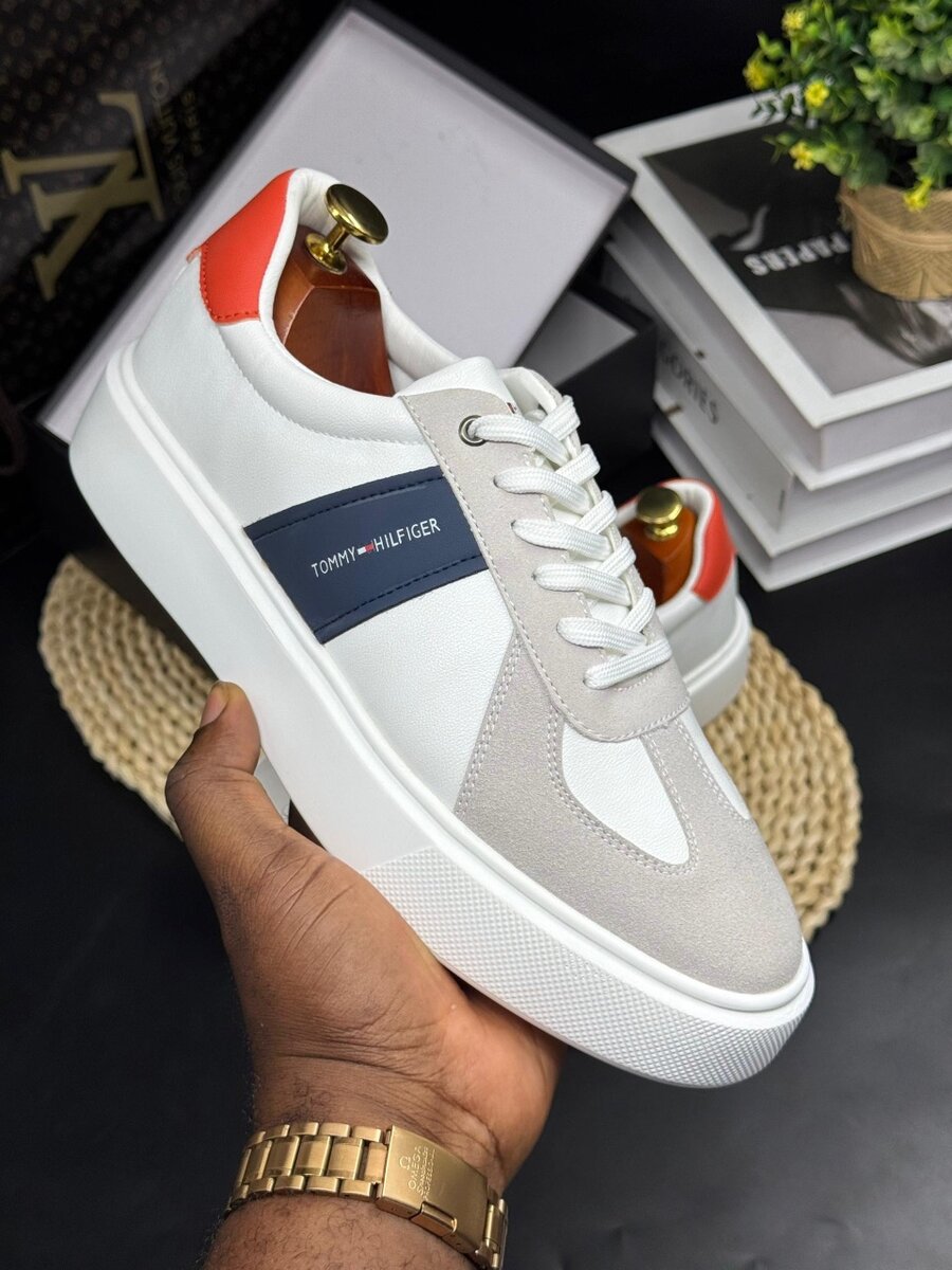 TOMMY HILFIGER CLASSIC WHITE