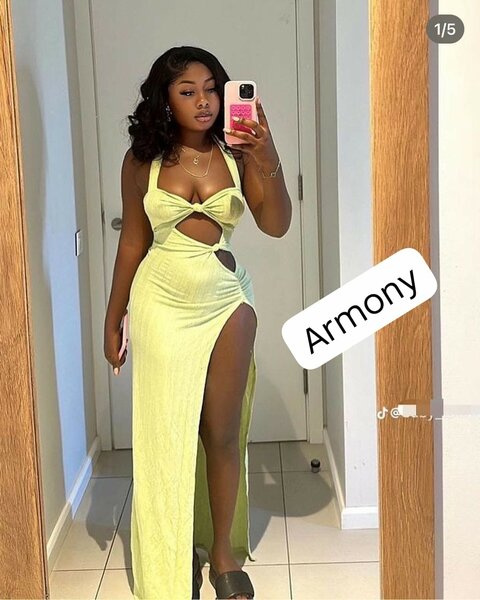 Robe élégante à motifs pour femmes