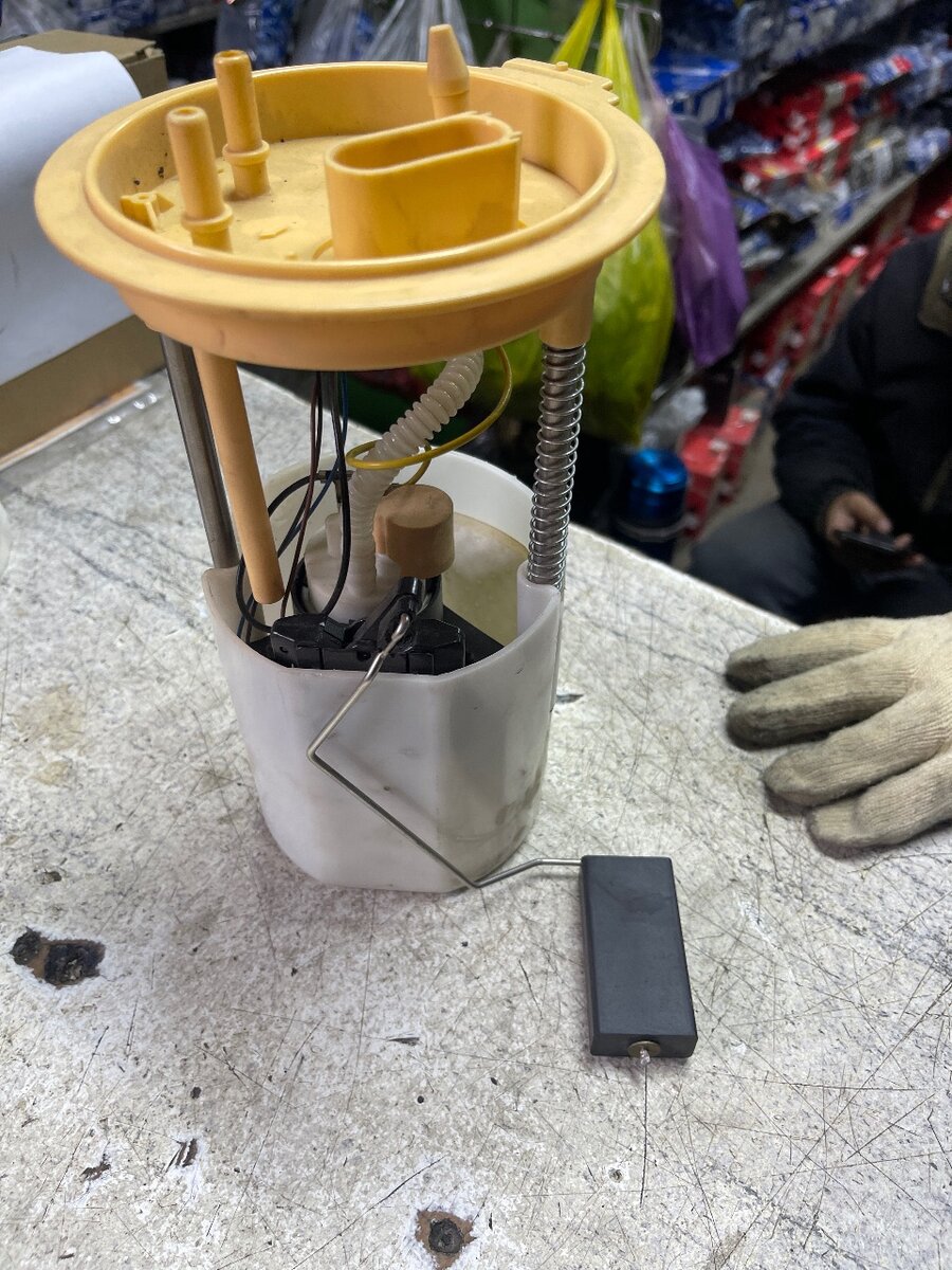 Бензонасос