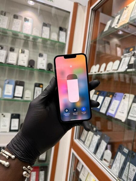 iPhone 14 quasi retour