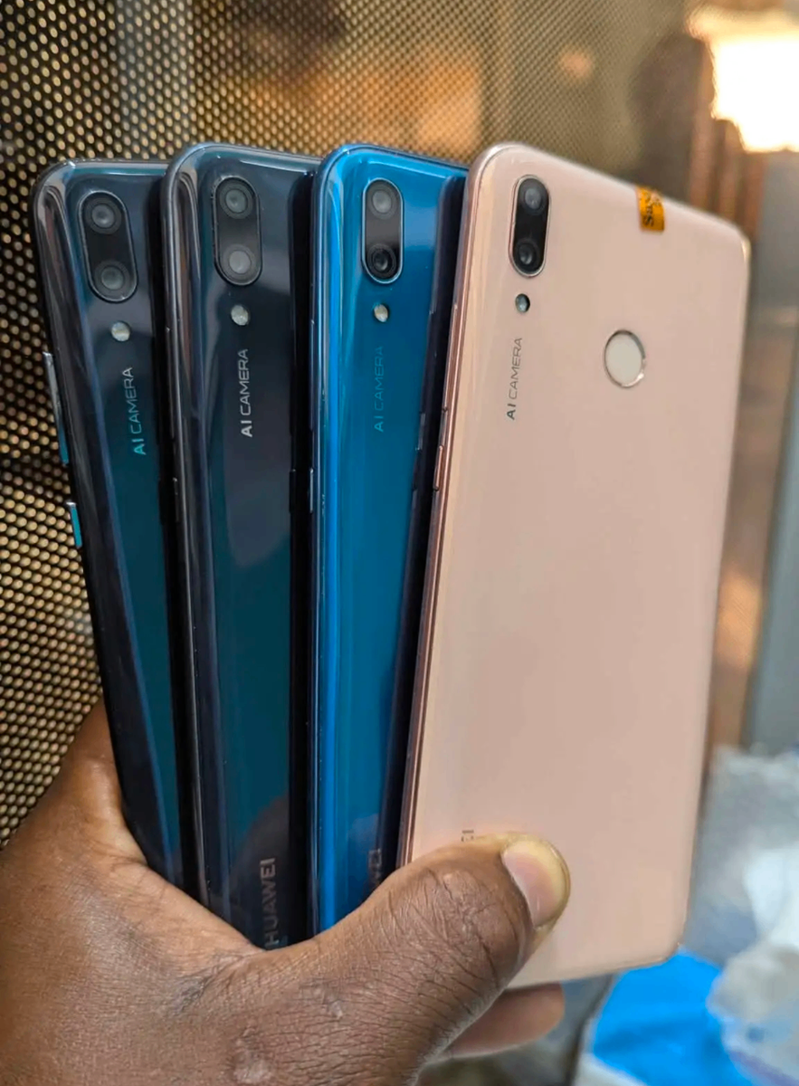 HUAWEI Y9 2019 casi neuf 128gb