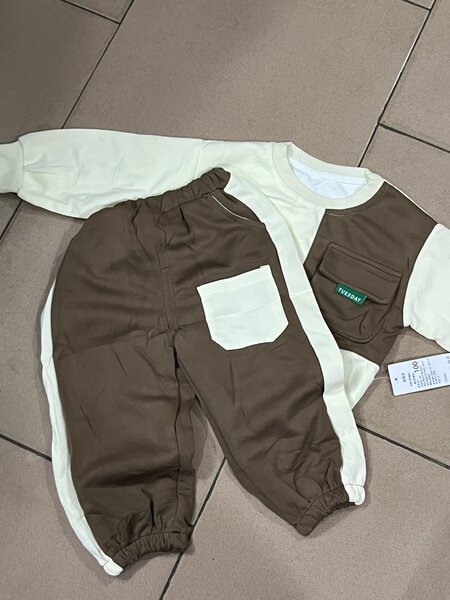 Ensemble de survêtement enfant