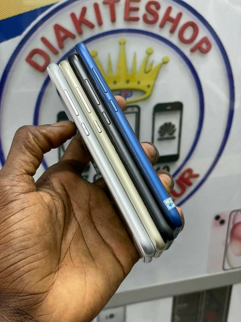 PROMO HUAWEI HONOR 8LITE (QUASI NEUF)