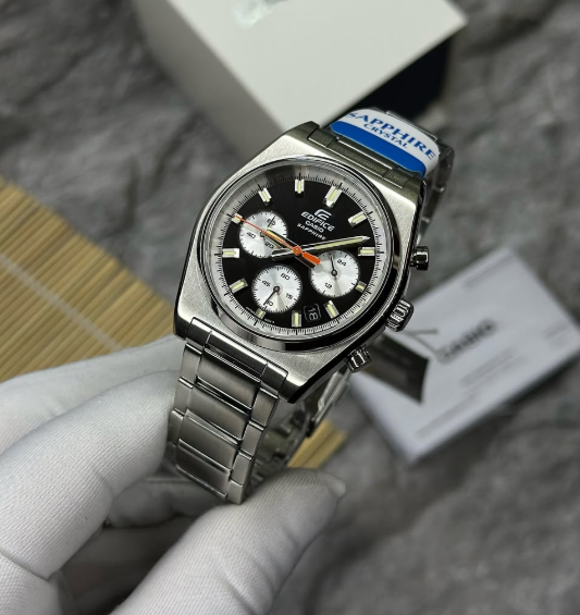 часы серебристые