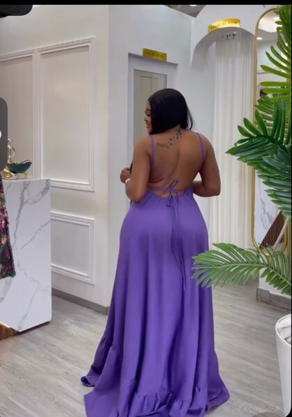 Robe Longue Violette Élégante