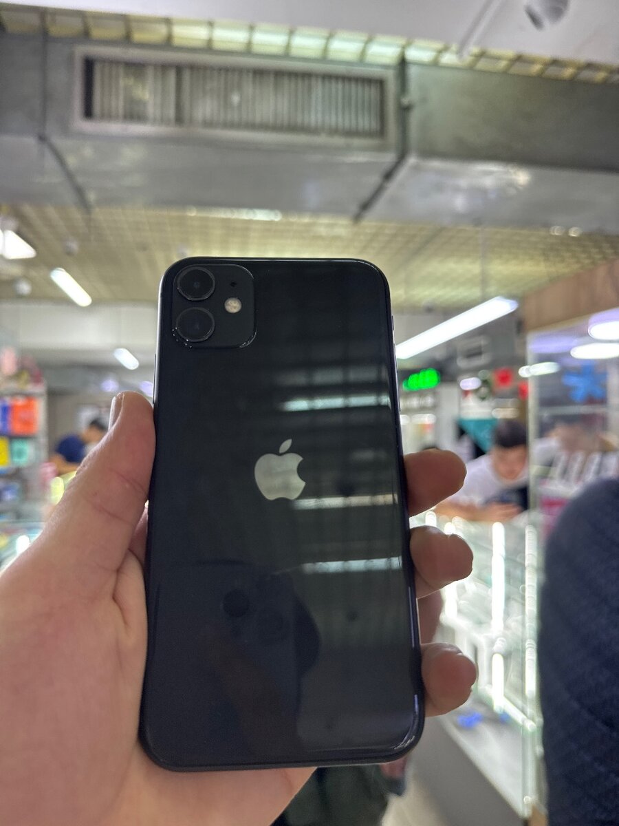 iPhone 11